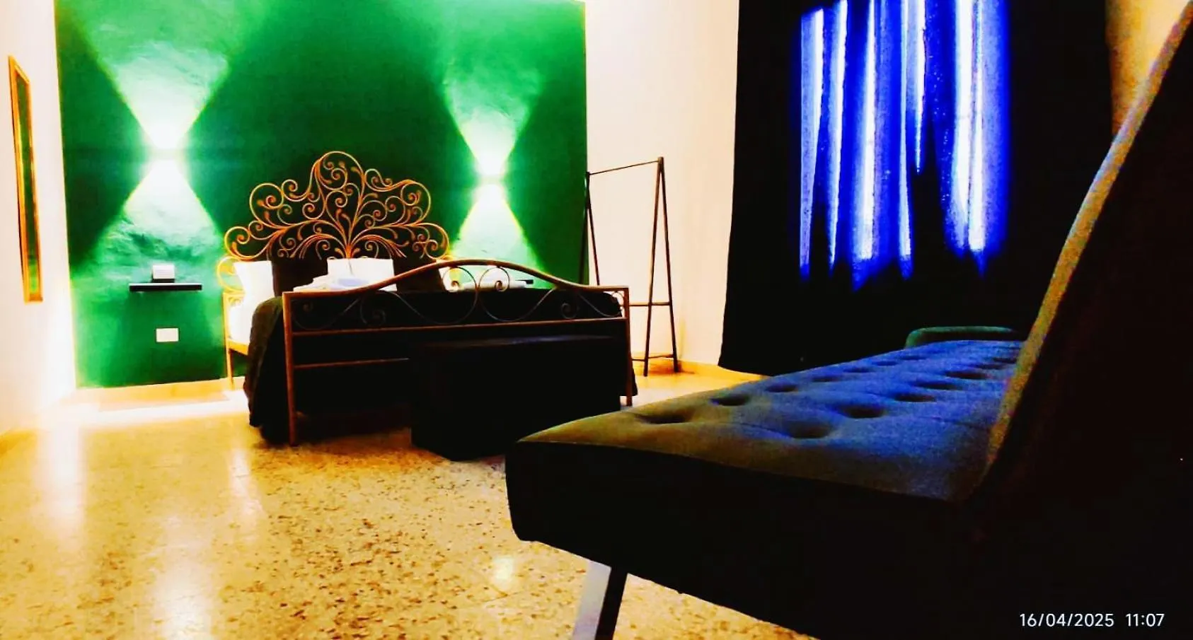 Demasiantval House Palermo Apartment