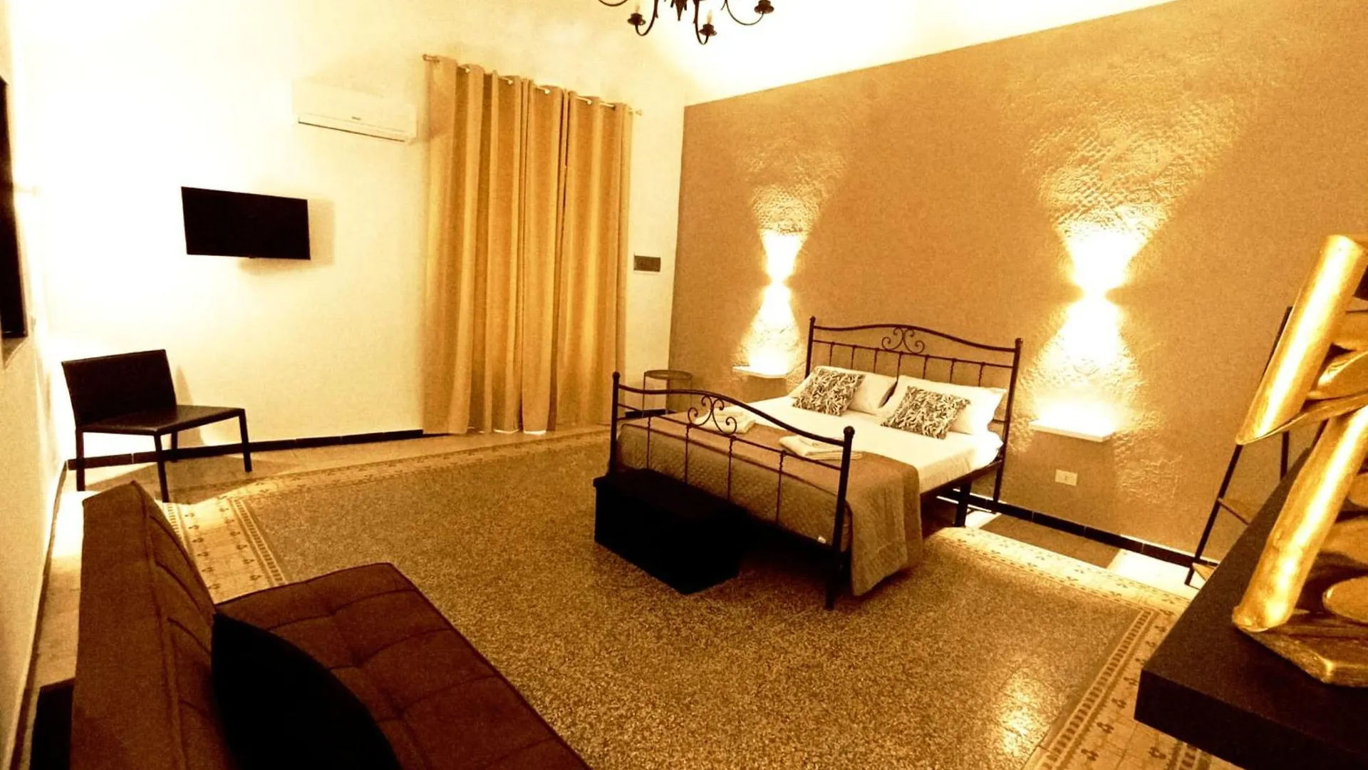 Demasiantval House Palermo 0*,  Italy