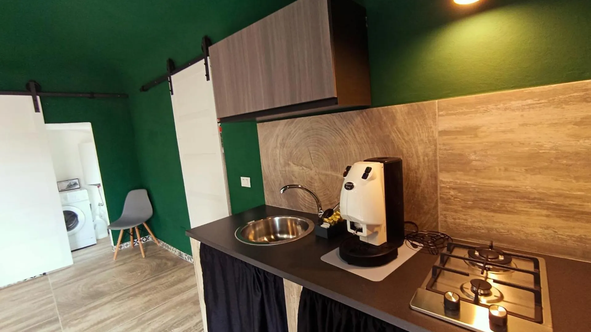 Apartment Demasiantval House Palermo Italy
