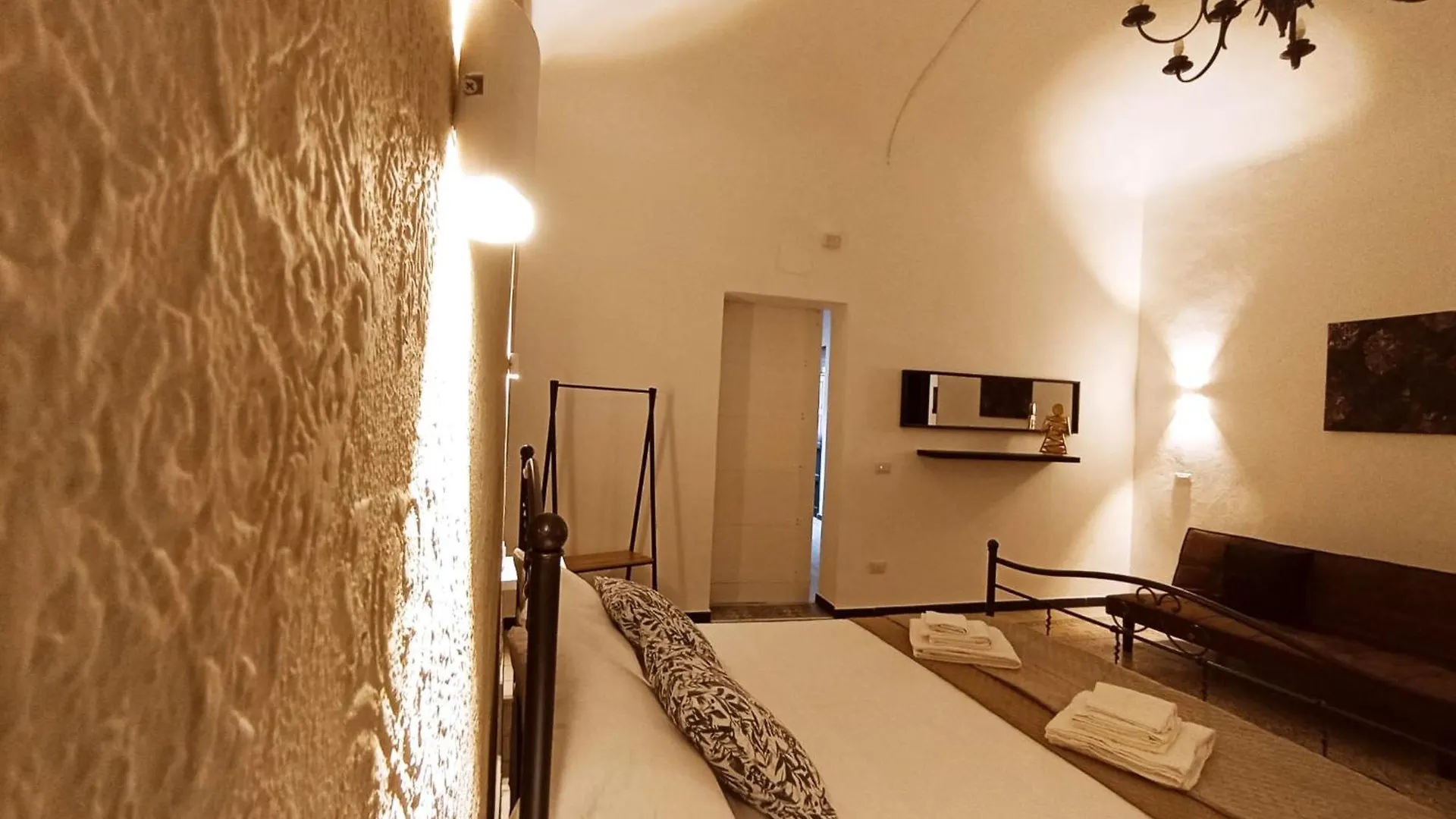 Demasiantval House Palermo 0*,  Italy